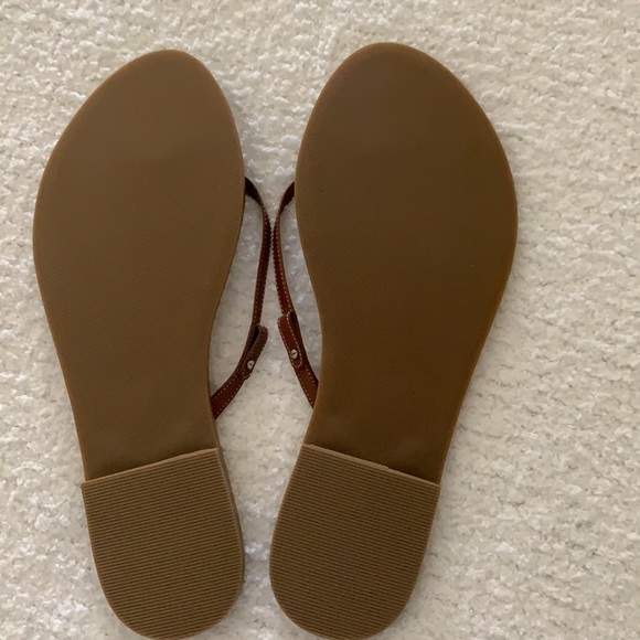 NWOT LANDS’ END LEATHER FLIP FLOP - Picture 7 of 7